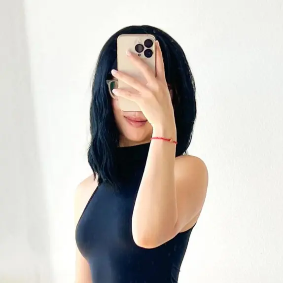 Ari (@funsizedasian)
